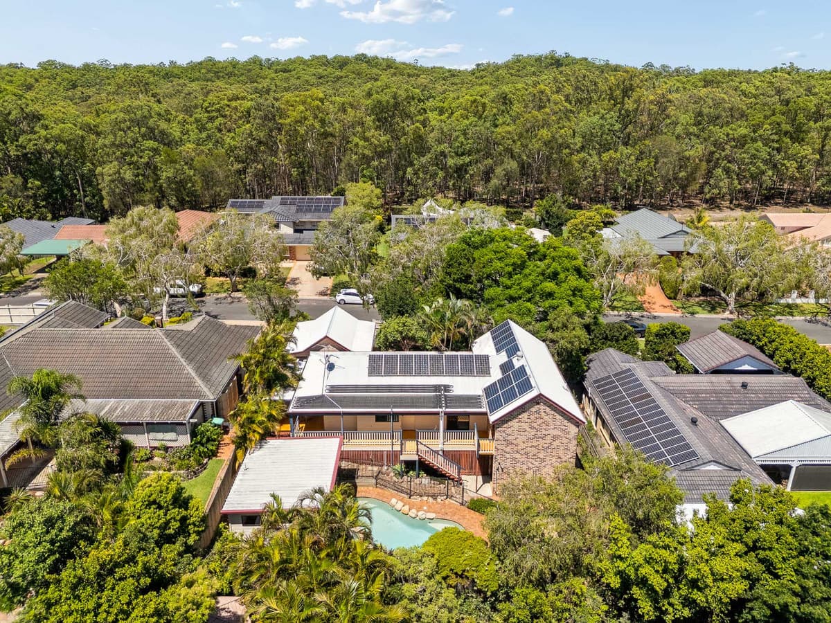 83 Paramount Circuit, Mcdowall