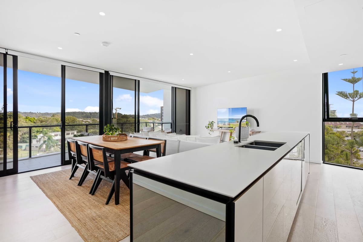2509/1328 Gold Coast Highway, Palm Beach