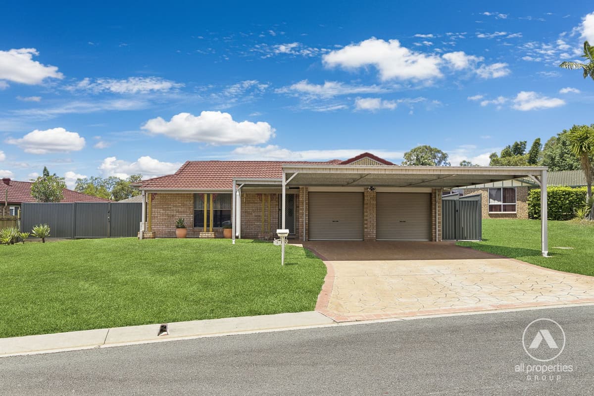 4 Lutea Close, Regents Park