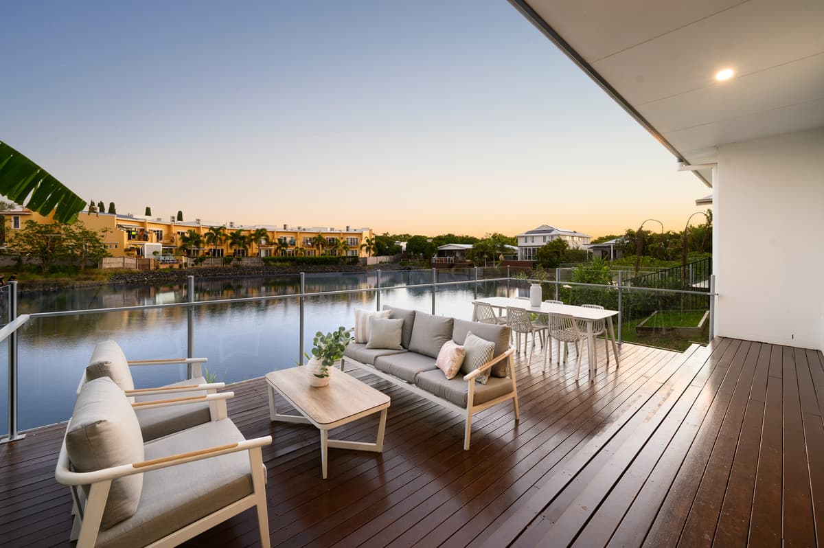 12 Mariner Avenue, Hope Island