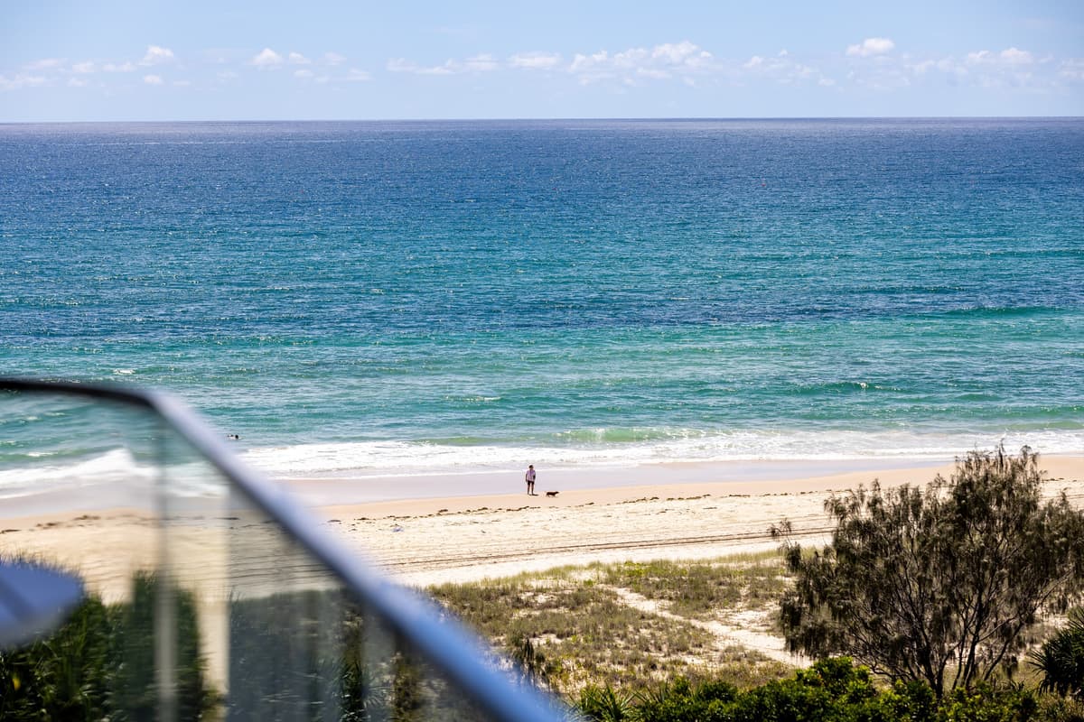 401/321 Golden Four Drive, Tugun