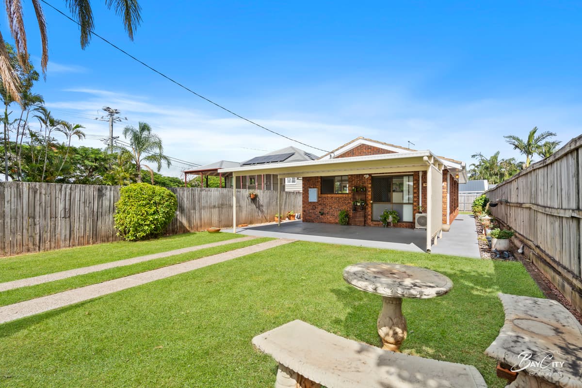 283 Bloomfield Street, Cleveland