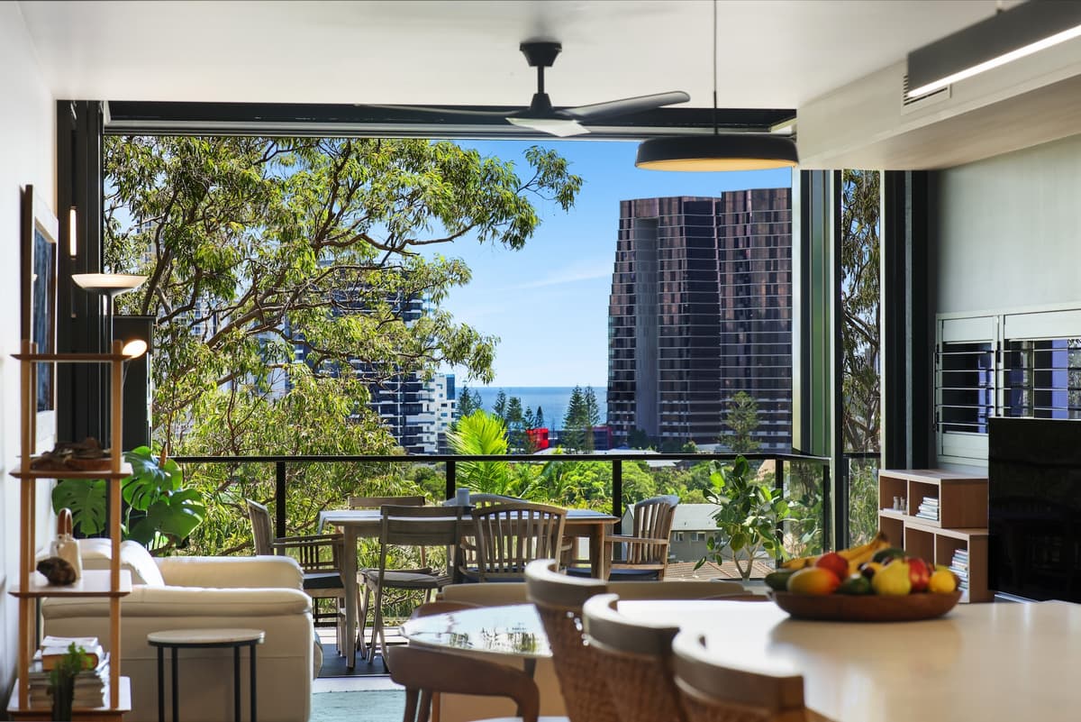 302/24 East Street, Burleigh Heads