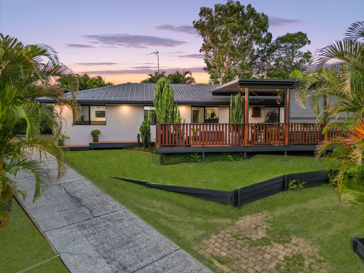6 Lobban Court, Highland Park
