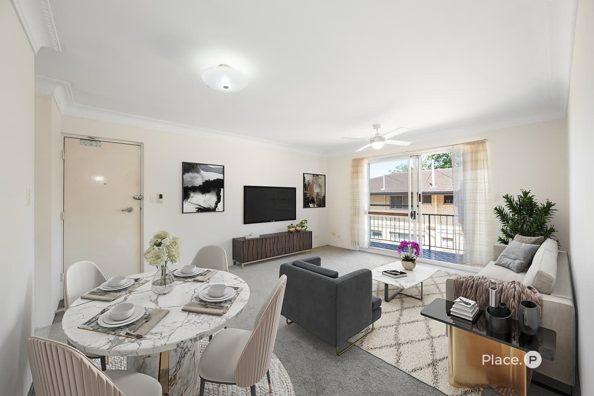 2/121 Flower Street, Northgate