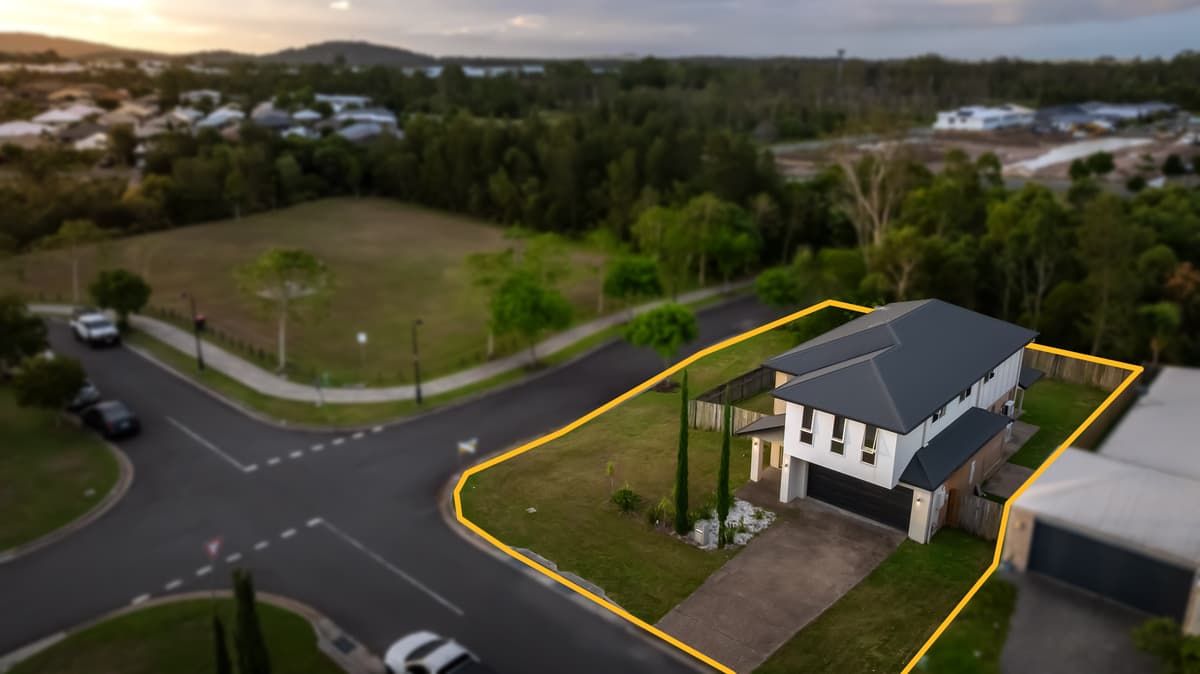 25 Milbrook Crescent, Pimpama