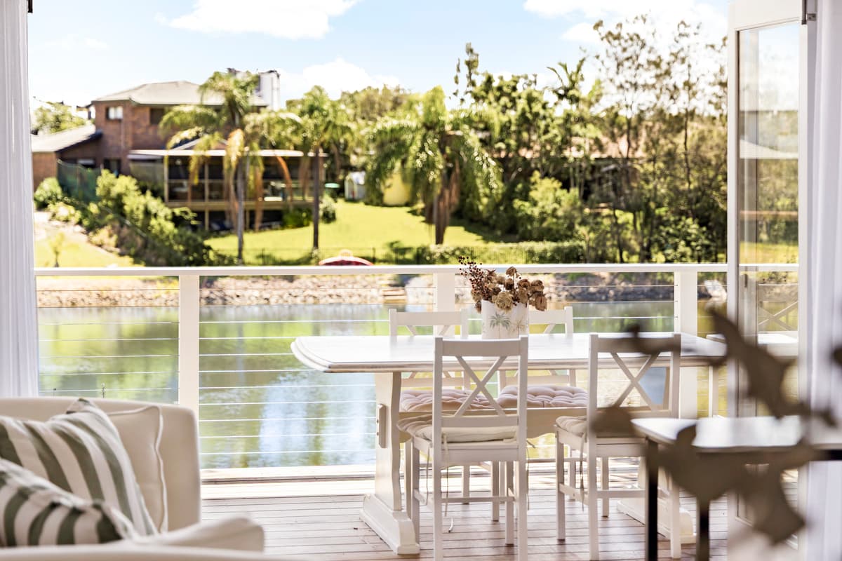 5/3 Lowood Court, Varsity Lakes