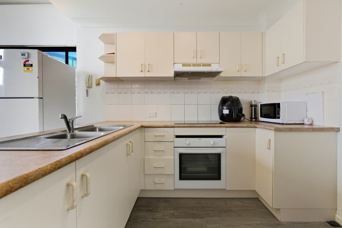 14/143 Frank Street, Labrador