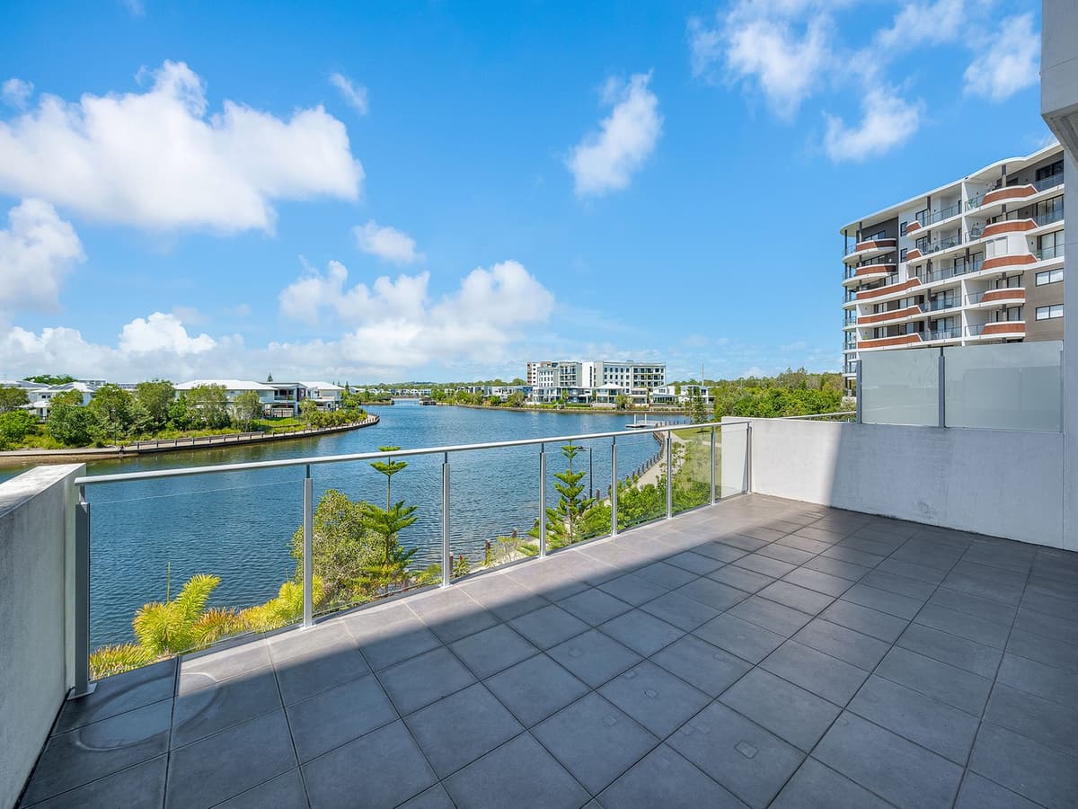 10/12 Bright Place, Birtinya