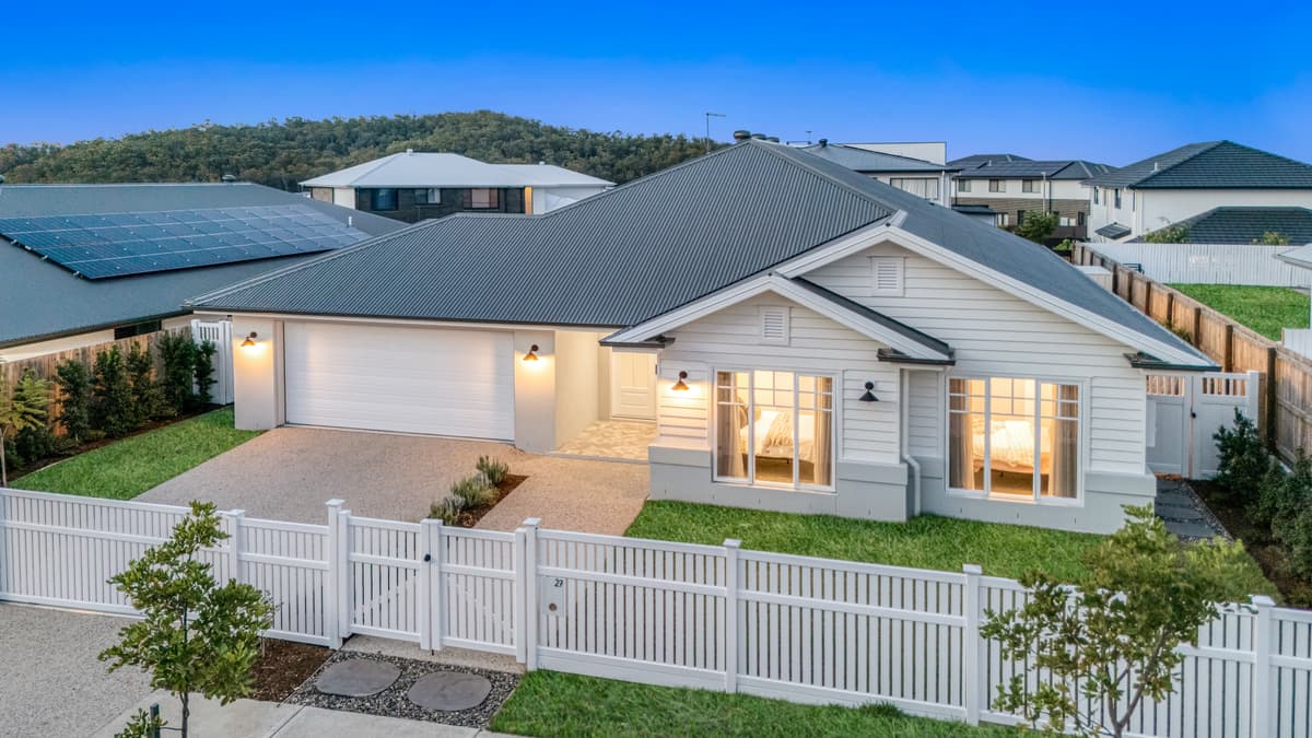 27 Himalayan Crescent, Spring Mountain