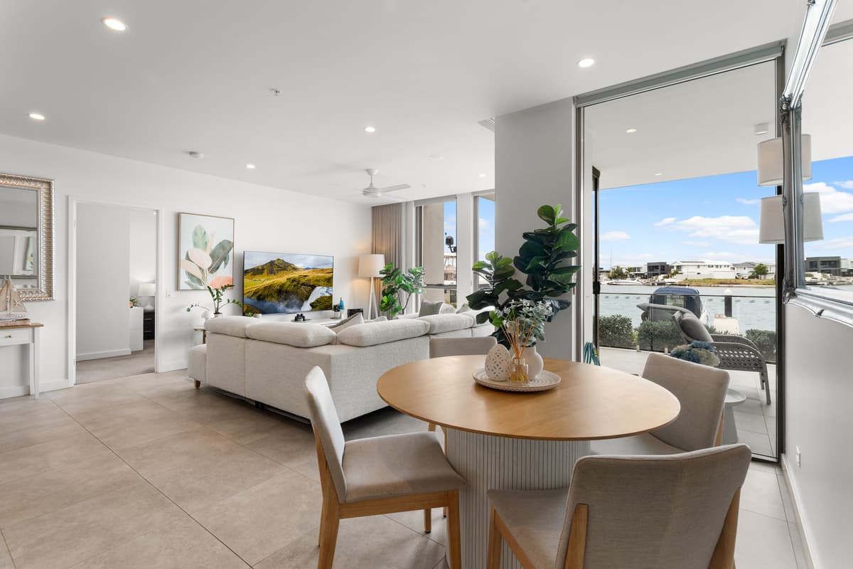 101/11 Aqua Street, Newport