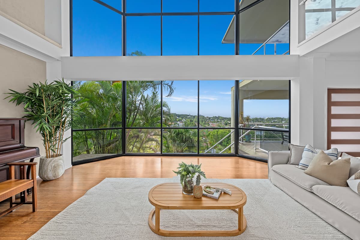 10 Radiata Court, Elanora