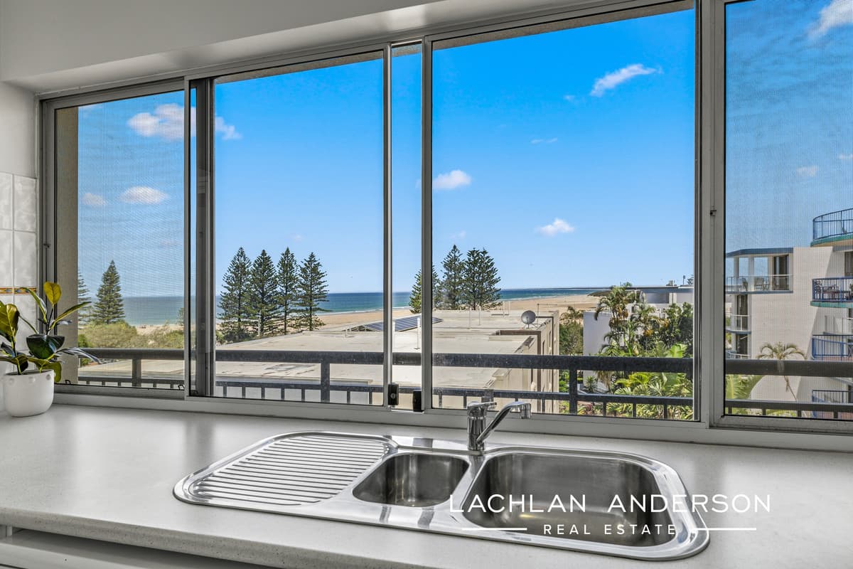 11/2 Knox Avenue, Caloundra