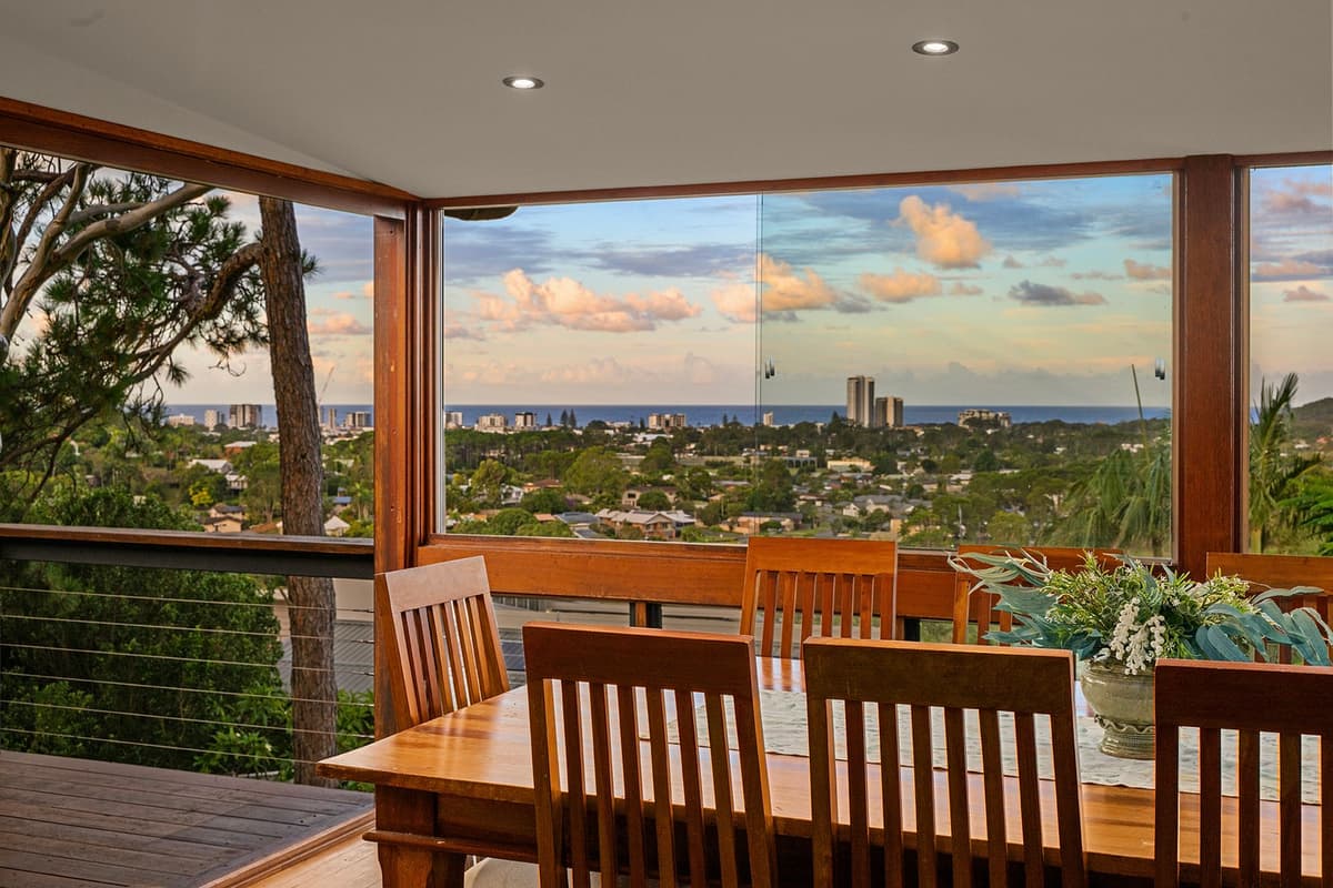 4 Bicton Court, Elanora