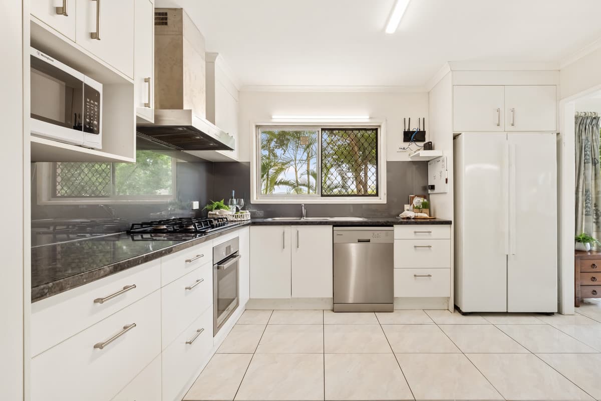 29 Bimbadeen Drive, Loganholme