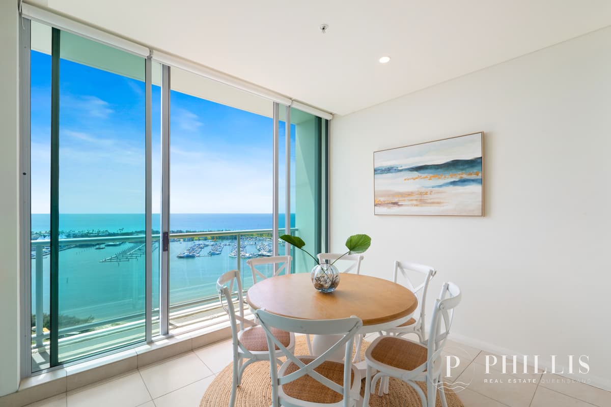 3104/1 Como Crescent, Southport