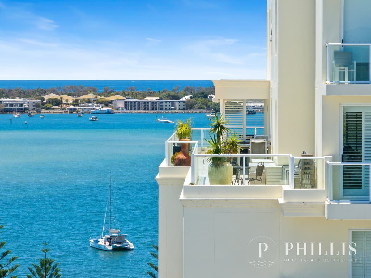 1002/212 Marine Parade, Labrador