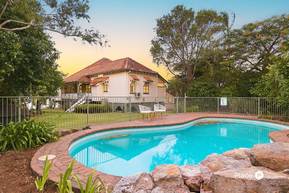 161 Graceville Avenue, Graceville