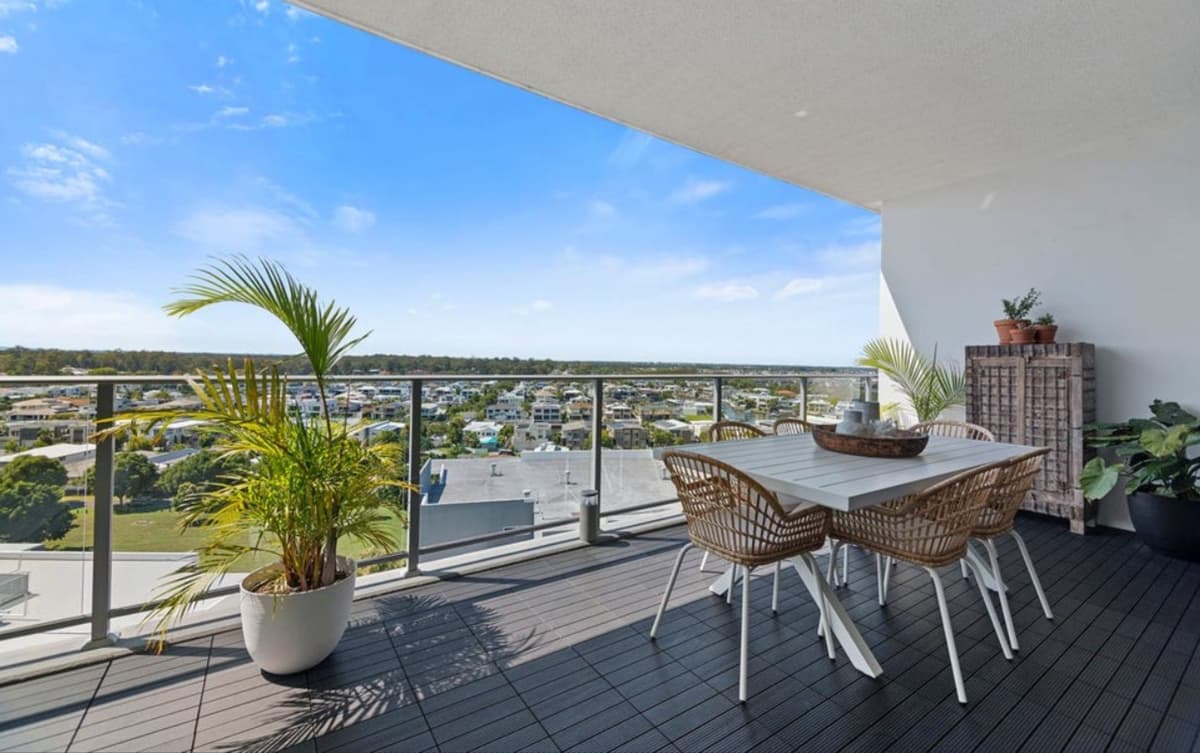 802/43 Harbour Town Drive, Biggera Waters