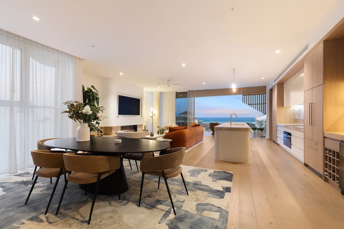 5/120 Albatross Avenue, Mermaid Beach