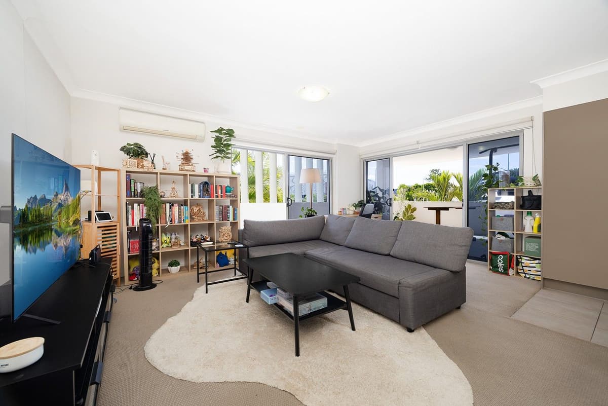 6/2242 Logan Road, Upper Mount Gravatt