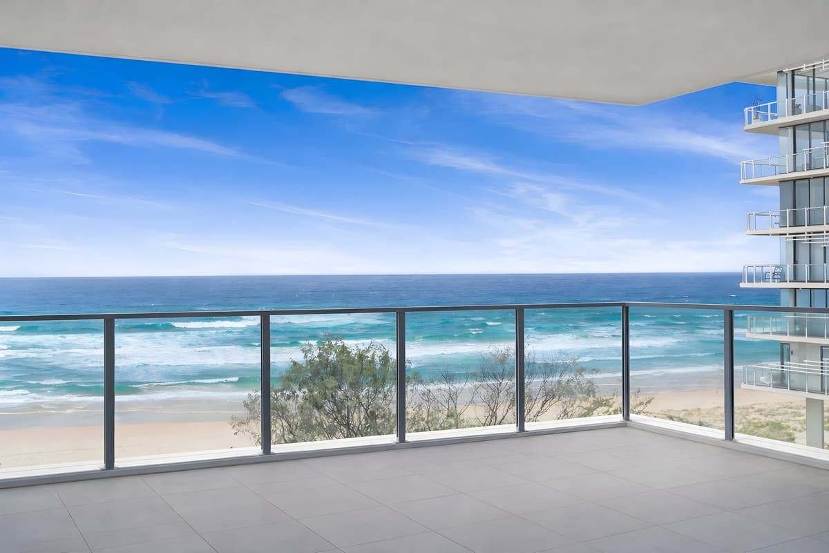 602/4 Twenty First Avenue, Palm Beach