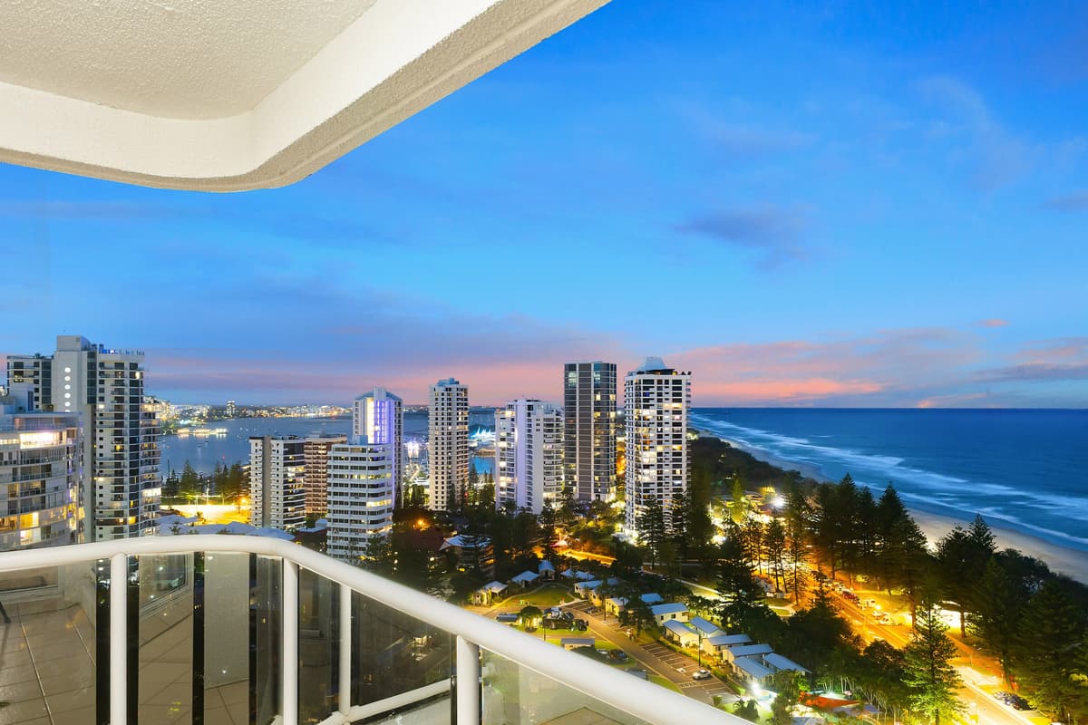 147/59 Pacific Street, Main Beach