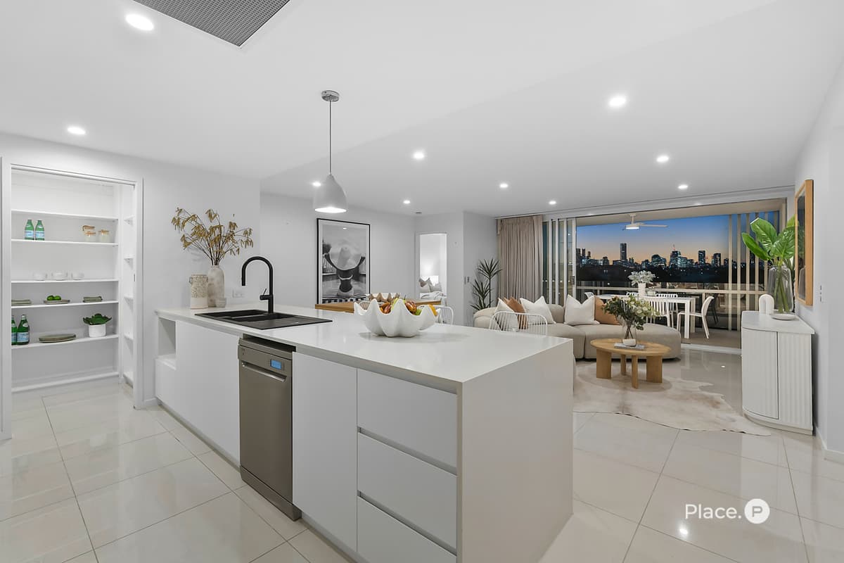 609/100 Holdsworth Street, Coorparoo