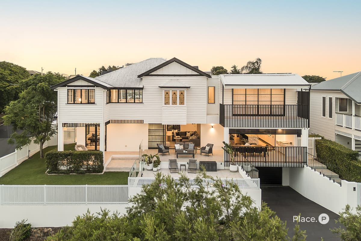 64 Victoria Street, Balmoral