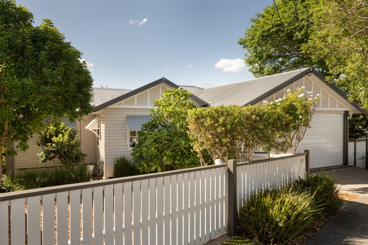 11 Dovedale Crescent, Ashgrove