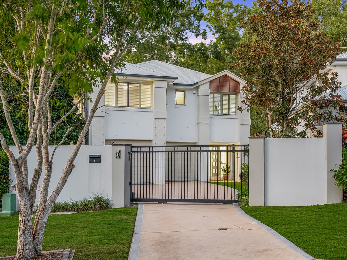 21 Fairway Court, Mount Ommaney