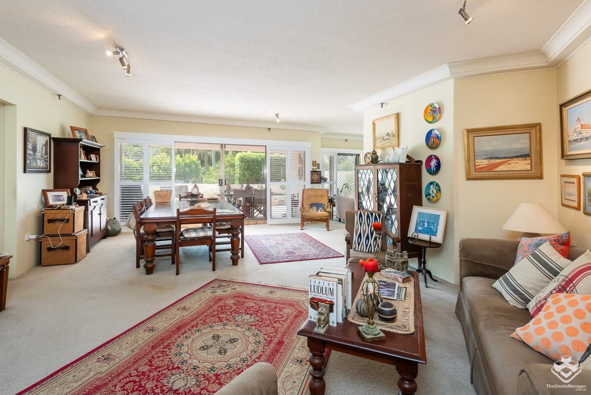 2/2 Admiralty Drive, Surfers Paradise