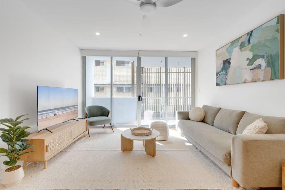 204/141 Musgrave Street, Coolangatta