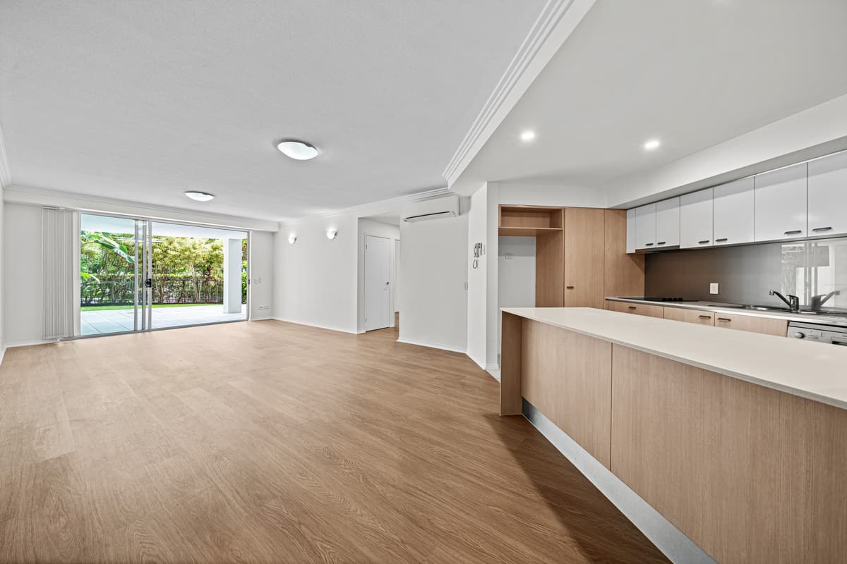 4/253 Varsity Parade, Varsity Lakes