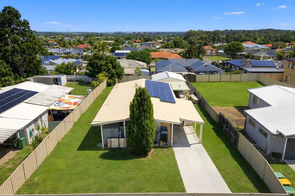 208 Oxley Drive, Coombabah