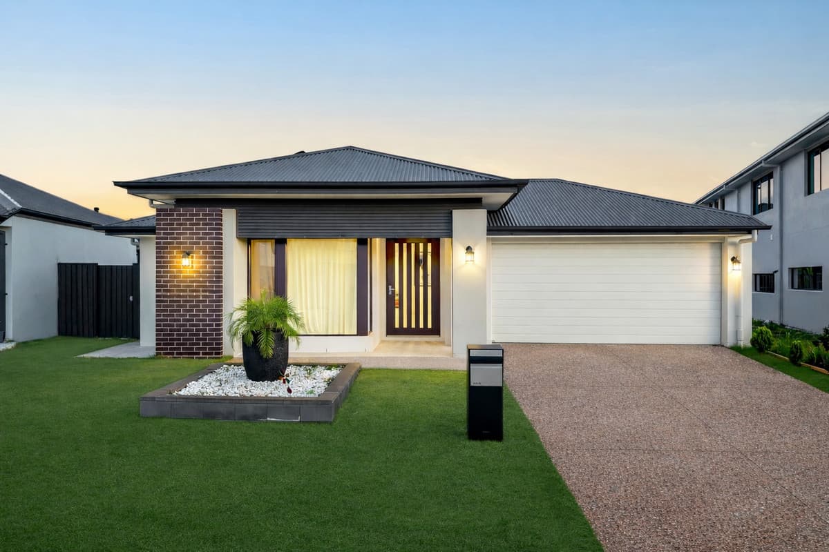 66 Meadow Circuit, Helensvale