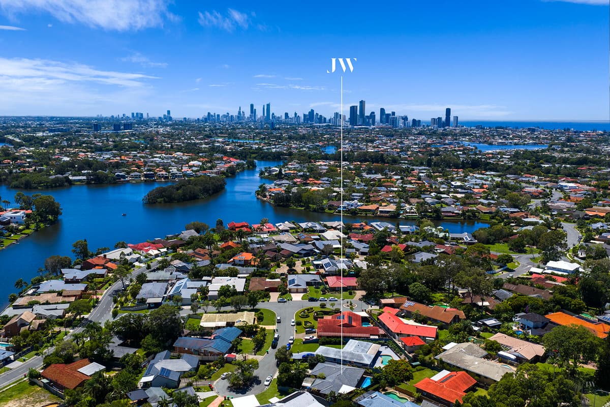 6 Cammeray Court, Robina