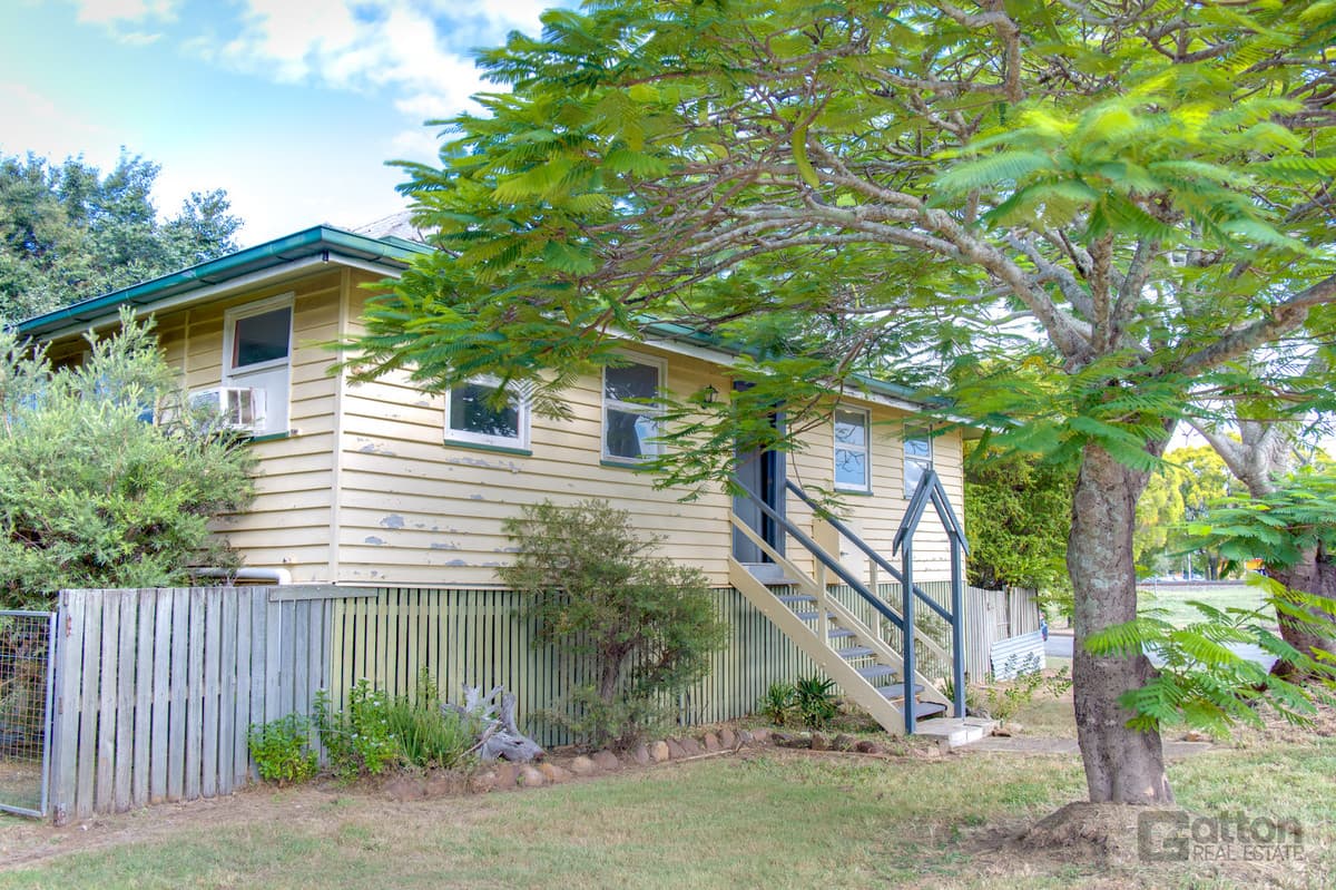 2 Park Lane, Gatton