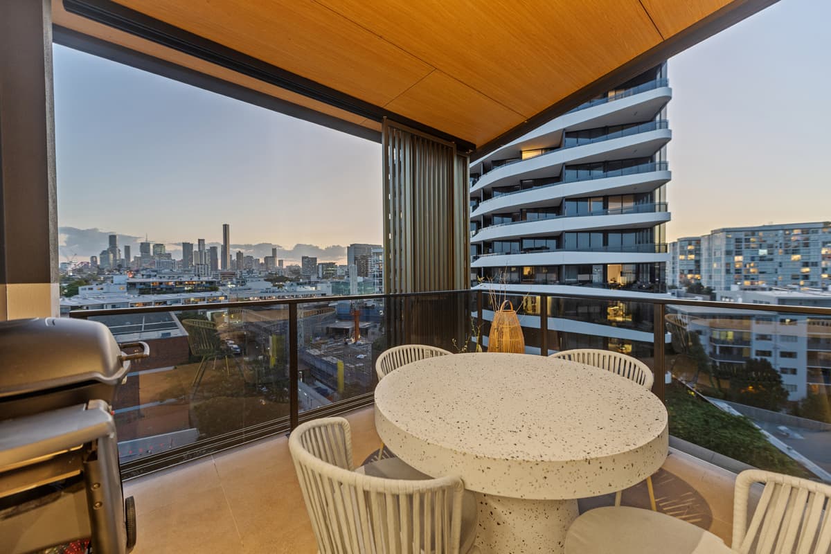 803/31 Wyandra Street, Teneriffe