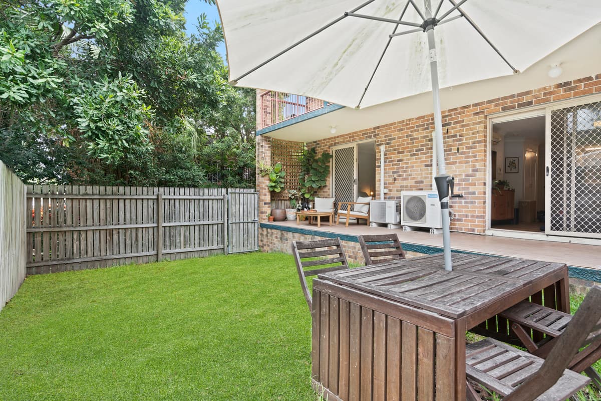 2/65 Real Street, Annerley