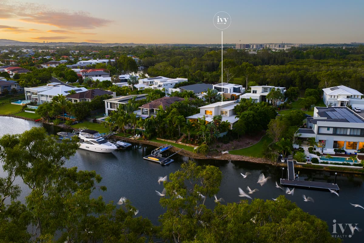 51 Serenity Boulevard, Helensvale