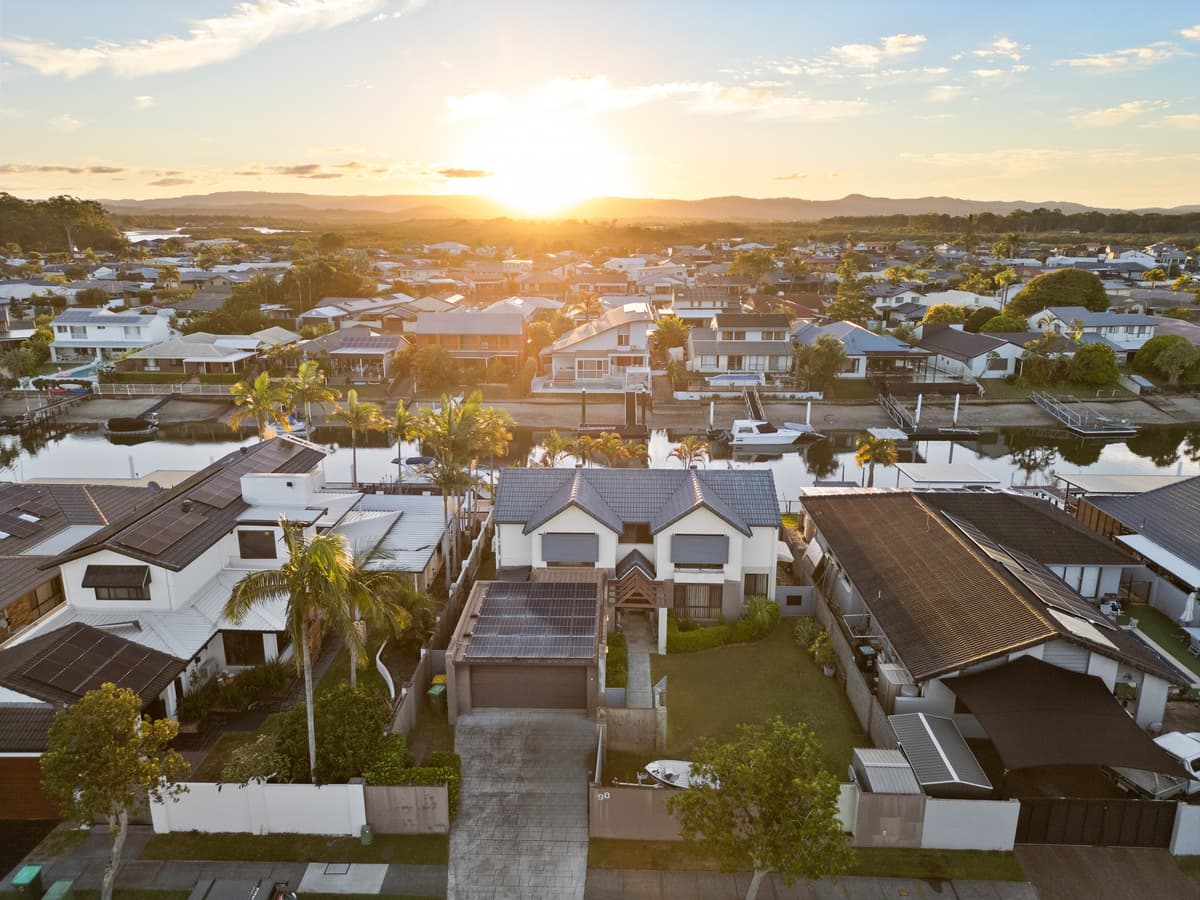 90 Oxley Drive, Paradise Point