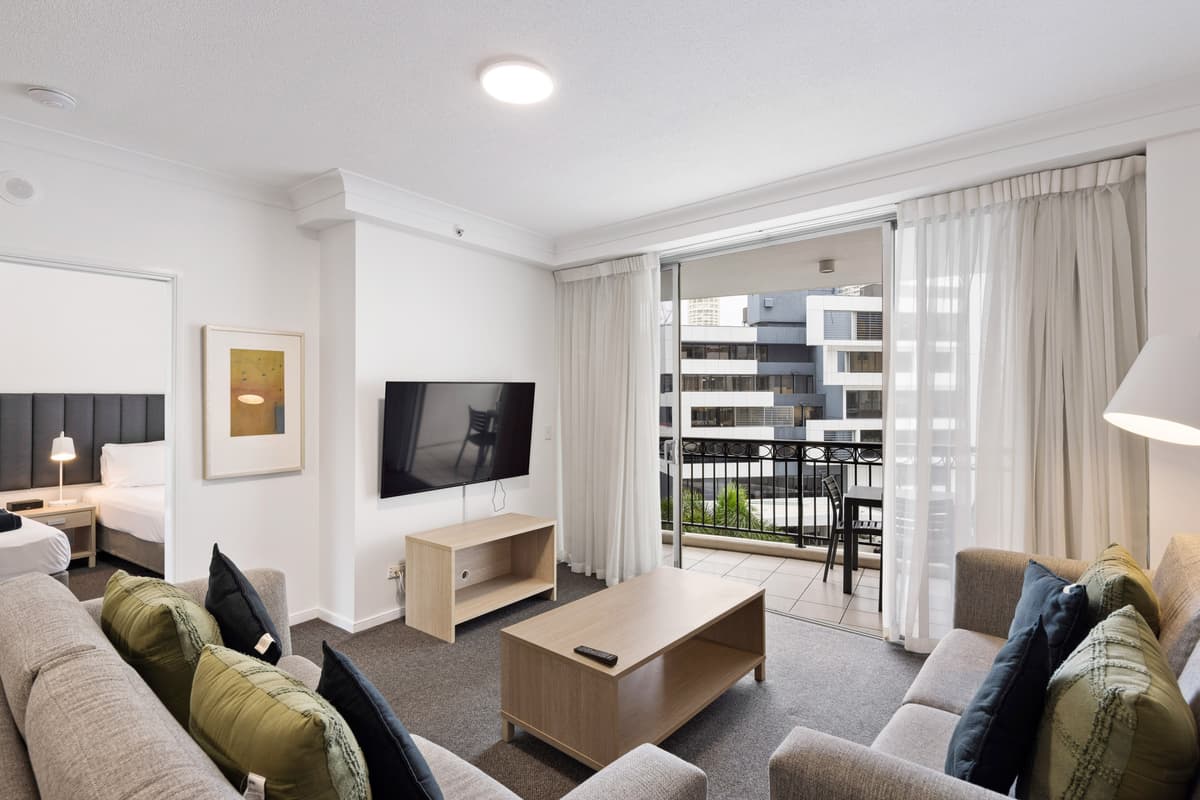 2033/23 Ferny Avenue, Surfers Paradise