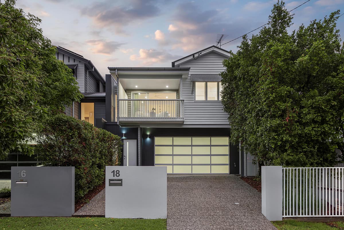 18 Dover Street, Hawthorne