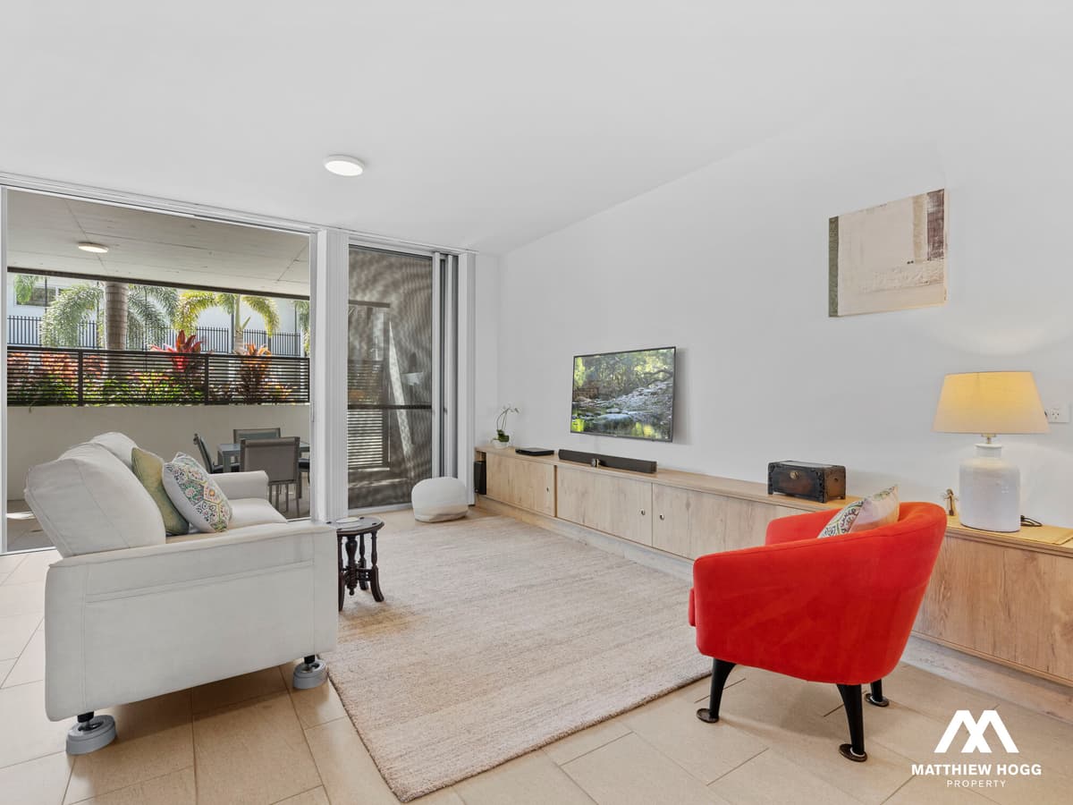 203/32 Glenora Street, Wynnum