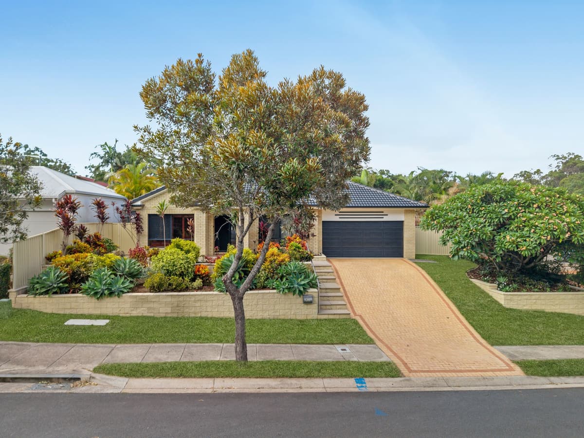 92 James Josey Avenue, Springfield Lakes