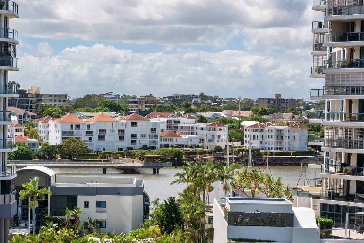 43/45 Deakin Street, Kangaroo Point