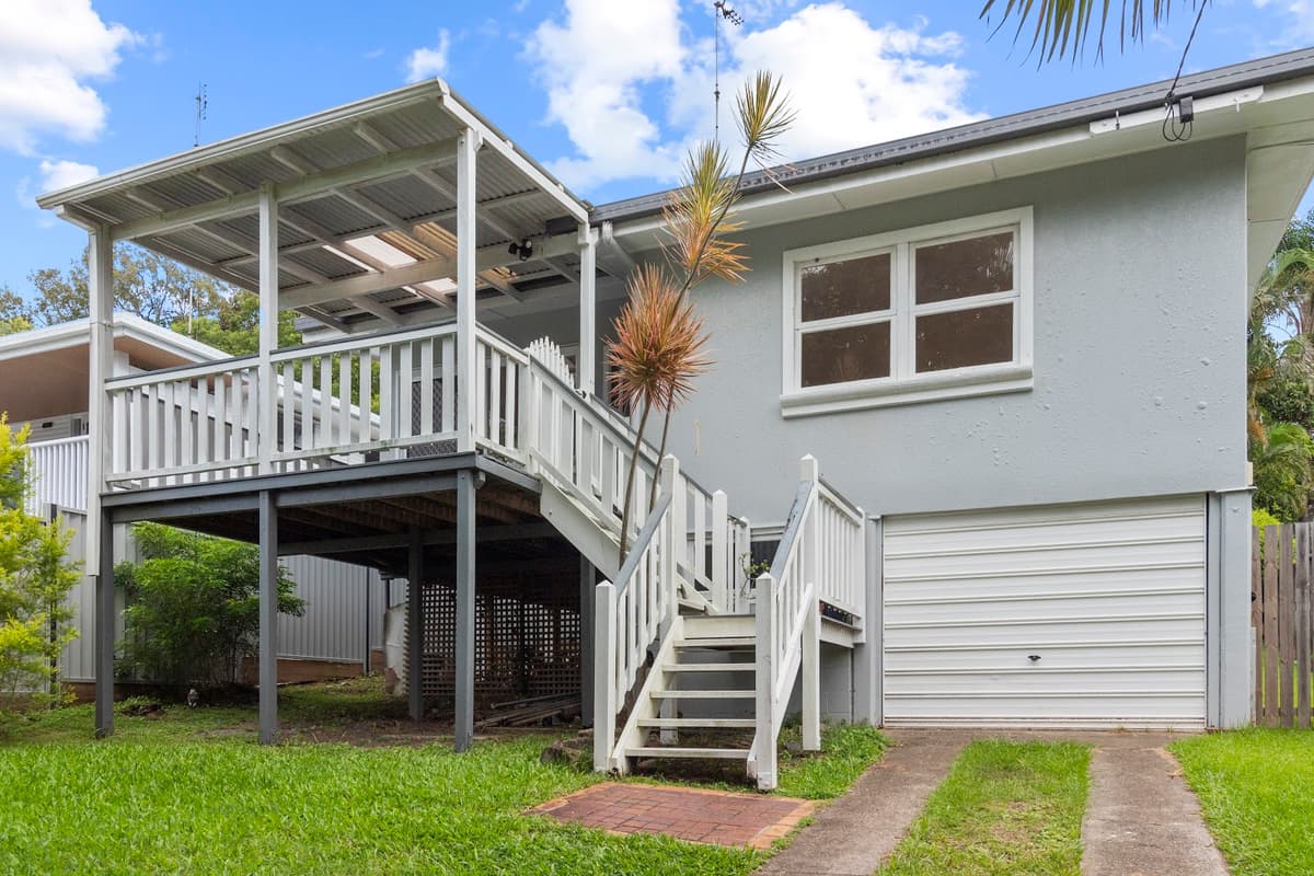 16 Moora Street, Ashmore