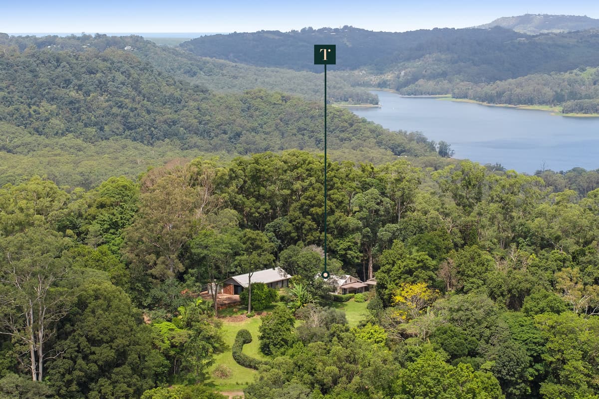 394 Western Avenue, Montville