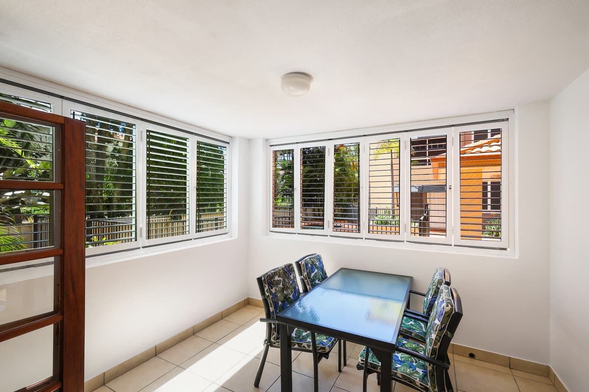 2/89-91 Bayview Street, Runaway Bay